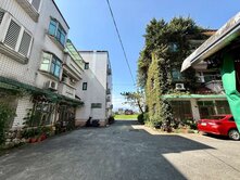 冬山門牌，離羅東運動公園車程僅3分鐘大面寬別墅😍