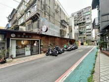 敦化學區●活巷住店辦邊間1樓