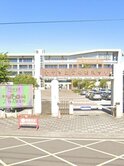 豐南國中旁、漂亮華廈3房+車位！屋主急售！898萬