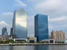 亞灣指標-領袖企業商辦🏆獨家高樓層海景首排雙平車