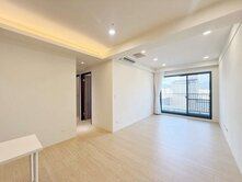 🏆小廖🏆近Lalaport新業建設高樓三房平車