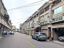  榮總八卦國小【不淹水透天車墅】10米街上