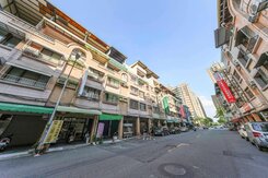 🔥獅甲捷運站｜臨路透店四樓｜屋況佳
