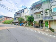  石門美麗國庭院花園美別墅 898萬入手別墅大車庫