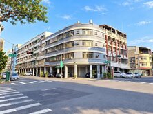 佛公國小三角窗正4樓店住
