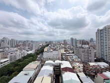 北區順天獅子城三房休旅車位