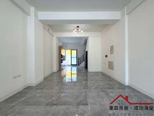 全新臨20米路大地坪店住，另有旁邊兩間1980萬