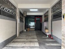 鳳頂特區金大間臨路透天