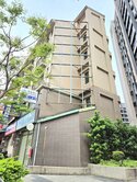 💯近中路重劃稀有透天店面！！（側邊廣告牆可收租）
