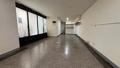  超急賣!逢甲邊間樓店+2套房有車位