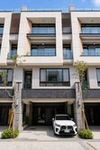 我是承辦！西屯全新未住電梯別墅帝闊大玥雙車位