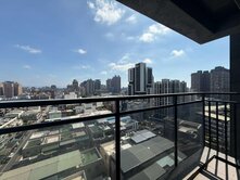 藝文特區/益展涵玥三房車景觀大樓