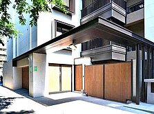 獨賣🍎博愛特區~楓韻.石(雙車位)😊住商趙玉萍