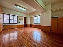 誠售 河堤商圈1+2+3+地下室金店面