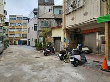 急售！光華夜市~13套房收租透天(有包租代管業者)