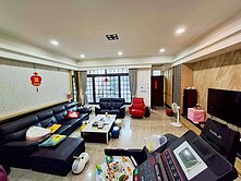  小港大坪頂大地坪雙併車墅｜３大套房＋空中花園＋庭