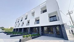 全新別墅~間間套房~一樓孝親房
