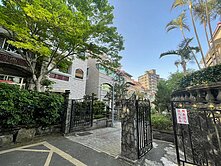 【台灣小廖】綠大地電梯別墅，裝潢超優，庭院車庫皆有
