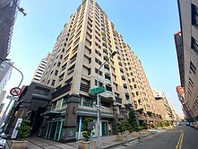 美麗島站美麗殿2+1房平面車位