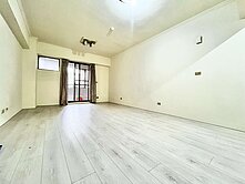 西屯🏆逢甲公園車位三房🏆~立馬看屋(價可談)