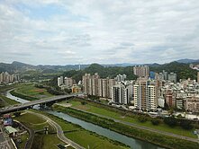 金仲楷模推薦忠泰湛高樓層群山環繞河濱景觀戶