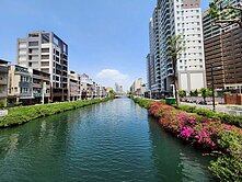 愛河水岸高樓層市景山景大四房前後陽台雙平移衛浴開窗