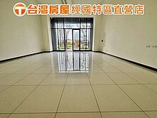 經國特區✨稀有面寬金店面✨近交流道轉運站慢森活聚落