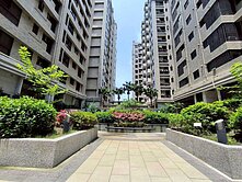 ✨【專約獨賣】屋主決心誠賣✨奇幻莊園美二房車✨