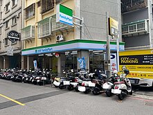 一中錦新街全家角間穩賺店面年收豐厚