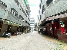 近水交社集市5房店住透天(地段.人潮.優勢)