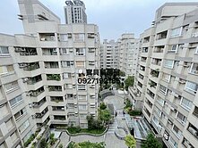 ☘️西屯次頂樓三房平車/近捷運