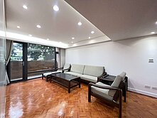 松機捷運電梯美妝三房-中信房屋台北八德店