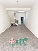 家樂福電梯店面