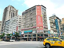 帝王級百坪純辦｜黃金地段｜頂樓景觀旗艦~呂茂奕