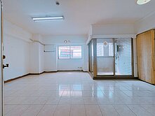 小港大３房平車｜室內33坪可再隔一房｜機能好採光