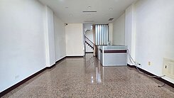 👍仁武八德商圈路上電梯透天店面