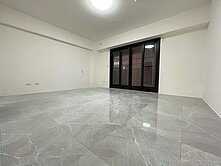 室內37坪還有車位 免整理