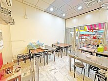 一日三市⭐衛武營公園三層金店面⭐安心收租