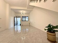 大寮黃金地段#女屋主細心翻新雙主臥可停雙車車墅