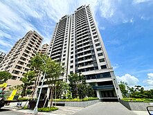 獨家鐵賣-全誠遠見峰悅陽台進出三房平車