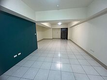 小港全家福機能佳有整理美大樓											