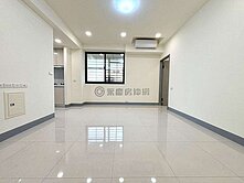 超值物件~前金六合商圈最美翻新大三房