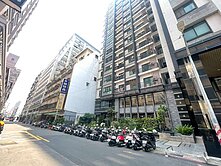 俗-亞灣漢神百貨兩房車位🐉