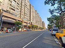 明誠一路鼎山商圏三民高中旁二房平車