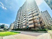 三民商圈旁花園孝親大3房~可4房~三面光~衛浴開窗