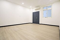 🏡住好佳🏡中興國中稀有一樓3房附平面車位