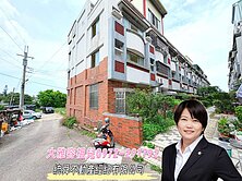 上楓【全新整理】四房車庫別墅～三面採光～近綠園道