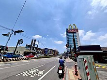 🟡電梯《大三房+平車》 買中華路-麥當勞精華區