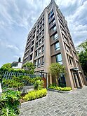 單價五字頭超稀有裕隆城次高樓一層一戶四房坡平車美廈