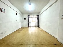 樹孝商圈旁低總價三面採光三樓公寓